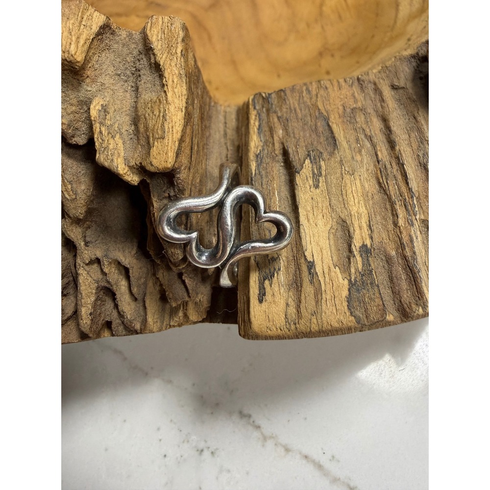 James Avery Sterling Silver Heart to Heart  Ring Size‎ 9 925